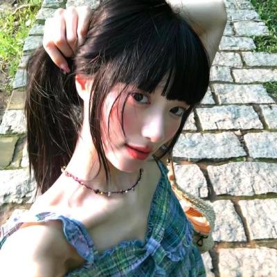 衣橱里的她1